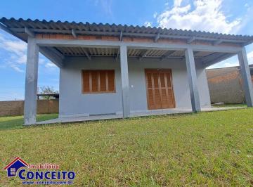 Casa de 2 quartos, Imbé · C205 - Residência de esquina em região tranquila no balneário Marisul