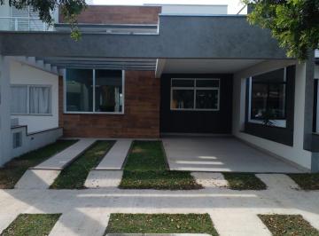 Foto 01 · Casa térrea com 105m² à venda no condomínio Horto Florestal II