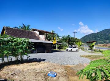 Rural · 6700m² · 2 Quartos · 2 Vagas · Mini-sítio em Rio dos Cedros