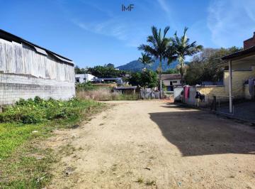 Casa · 150m² · 1 Quarto · 1 Vaga · 4 kitnets à venda no Bairro dos Estados em Timbó