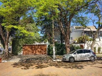 Casa · 316m² · 3 Quartos · 4 Vagas · Casa residencial ou comercial á venda com 710m² de área total