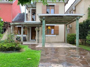 Casa · 240m² · 1 Vaga · RESERVA DA SERRA