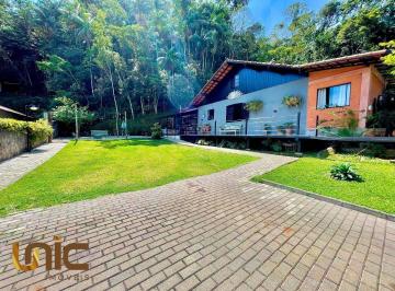 b6ad4b858daffb9185dc597f9bd2352da0e42117 · Casa com 2 dormitórios à venda, 158 m² por R$ 850.000,00 - Comary - Teresópolis/RJ