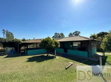 2023/08/c7dfbd4f9c2d9b32e0ee560125fd6f7e.jpg · Sítio bem localizado com uma área total de 21.300 m², casa sede, salões de festa, quiosque e piscina