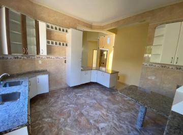 Casa · 800m² · 4 Quartos · 3 Vagas · Casa Itapuranga lll, 4 Suítes, Piscina e Churrasqueira