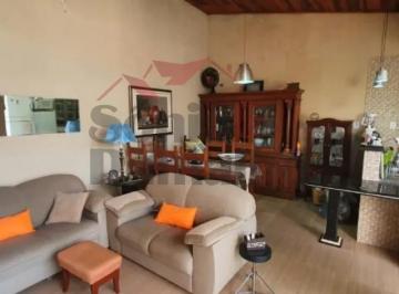 Casa · 260m² · 2 Quartos · 6 Vagas · Casa Padrão para Locação no Bairro Vila Rizzi, em Ribeirão Preto.