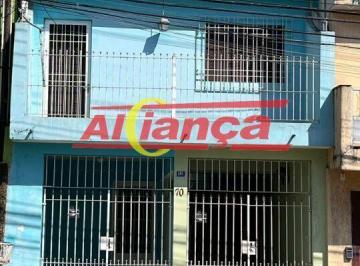 Casa · 140m² · 2 Quartos · 1 Vaga · Casa  em localização comercial