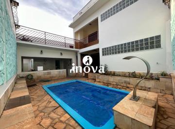 Casa · 198m² · 5 Quartos · 2 Vagas · Casa à venda, 5 quartos, 5 suítes, 2 vagas, Boa Vista - Uberaba/MG