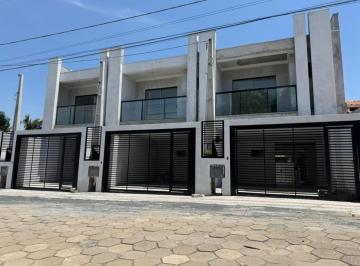 Casa · 123m² · 2 Quartos · 2 Vagas · Sobrado Geminado 1 suíte + 2 dormitórios 400m da avenida em Balneário Piçarras