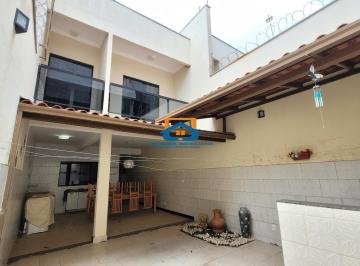 Casa · 150m² · 3 Quartos · 2 Vagas · Já imaginou em morar em um imóvel lindo, casa duplex, espaçosa, acabamento difer