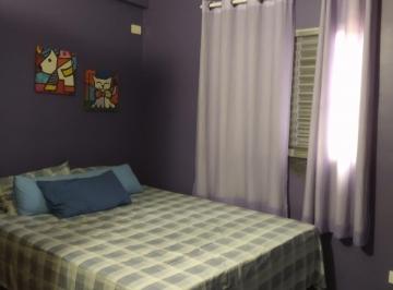 Casa de 4 quartos, Embu das Artes · Imóvel com 2 casas no mesmo terreno próximo do centro do Embu das Artes !