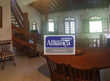 salas de jantar e de estar · Casa com 5 dormitórios à venda, 300 m² por R$ 790.000,00 - Itaipu - Niterói/RJ