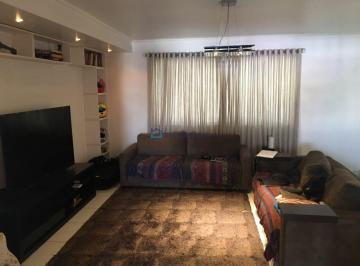 Casa · 230m² · 3 Quartos · 2 Vagas · Sobrado com 230m² no Pq. Jabaquara