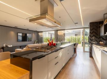 Casa · 514m² · 4 Quartos · 6 Vagas · Casa no Água Verde - ARYA 1