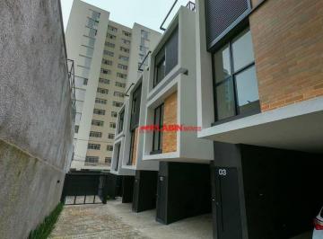 1b18e595443db4553c850183a78f6a9c66f606f4 · Casa de Condomínio no Higienópolis com 2 Suites - 3 banheiros - 180 m