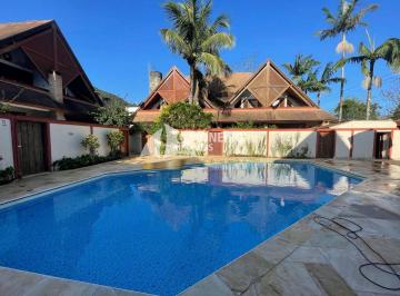 Casa · 229m² · 2 Quartos · 2 Vagas · Casa de condomínio, para locação anual, em Barra do Una.