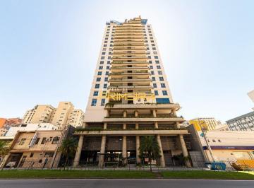 Apartamento de 2 quartos, Curitiba · 2 Quartos 1 vaga com varanda gourmet no centro de Curitiba