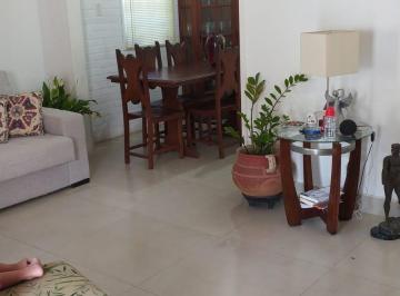 Casa de 3 quartos, São Gonçalo · Casa bem localizada no Galo Branco com 3 quartos