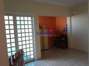 10 · Casa a venda com 3 dormitórios, sendo 1 suíte no Jardim Paraíso em Jacareí SP