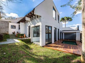 Casa · 340m² · 3 Quartos · 3 Vagas · ESTA CASA É SUPER ESPECIAL! TEM O TAMANHO E PLANTA