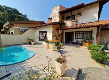 Casa · 250m² · 3 Quartos · 2 Vagas · Casa de 3 quartos com Piscina no bairro Aguas Claras!