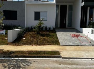 Casa · 170m² · 3 Quartos · 2 Vagas · Casa com Jacuzzi condomínio