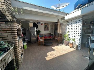 Casa · 270m² · 3 Quartos · 2 Vagas · Sobrado na Saúde