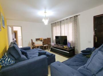 Casa · 125m² · 3 Quartos · 3 Vagas · Confortável casa assobradada com fácil acesso a Av, Cupecê.