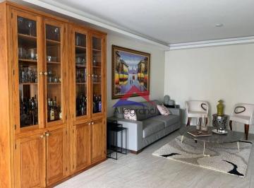 cc323e1e6fa52f4c62e8b2739905031ba631cd64 · 4 dormitórios (2 suites, 1 com closet), todo reformado, em excelente localização