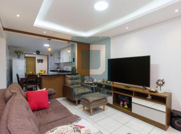 Casa · 220m² · 6 Quartos · 2 Vagas · Sobrado com 220m² privativos 6 quartos e 2 vagas no Campo Comprido
