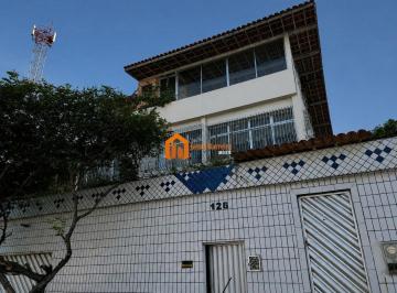 Casa · 451m² · 4 Quartos · 2 Vagas · Casa com 4 dormitórios bairro Cocó 450 m², churrasqueira, piscina e quintal.