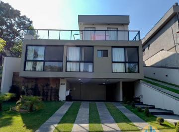 Casa · 280m² · 4 Quartos · 6 Vagas · Tarumã - Casa a venda no Condomínio Tarumã