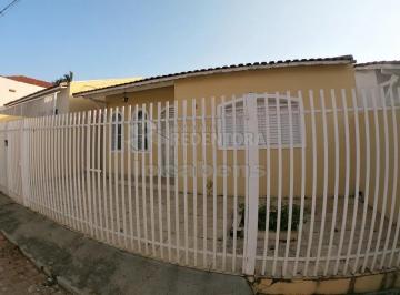 Casa · 150m² · 3 Quartos · 1 Vaga · Vila Santa Cruz - Casa com 03 dormitórios