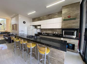 Casa de 4 quartos, Caldas Novas · Casa exclusiva e luxuosa a venda em condomínio fechado com segurança 24h