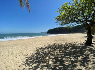 Casa de 3 quartos, São Sebastião · Casa Exclusiva em Condomínio Charmoso, a 500 m da Praia!