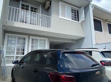 Casa de 4 quartos, Curitiba · Vende-se sobrado no Bairro Boa Vista.