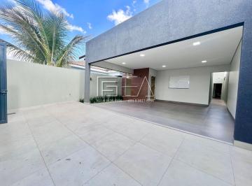 Casa · 227m² · 3 Quartos · 2 Vagas · 3 SUÍTES NO JARDIM TRIÂNGULO