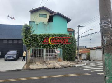 Casa · 172m² · 5 Quartos · 3 Vagas · Sobrado 5 dormitórios com 2 suítes e 3 vagas de garagem.
