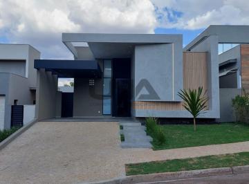 Casa · 205m² · 4 Quartos · 4 Vagas · Casa Térrea em Condomínio
