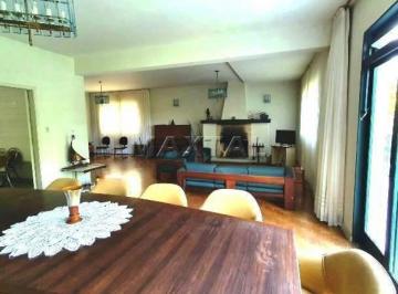Casa · 550m² · 4 Quartos · 6 Vagas · Sobrado à venda no Horto Florestal, 550 m², 4 dormitórios, 1 suíte e 6 vagas.
