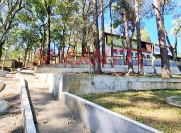 854335de330faf8f00c2698efbb2a840.jpg · Chácara de 360m² com 5 quartos