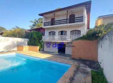 f4de12f7230b61804c7b5e98120bdce3b2fb3732 · Casa de Alto Padrão no Parque dos Príncipes com Piscina e Churrasqueira