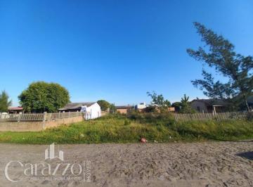 Apartamento · Terreno com posição solar frente mar