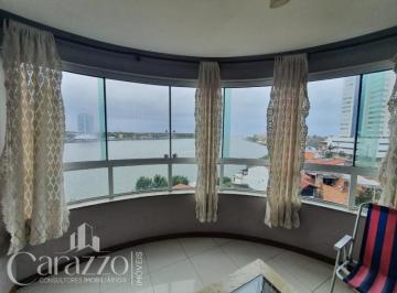 Apartamento · 180m² · 3 Quartos · Amplo apartamento com 03 dormitórios