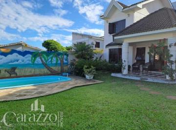 Apartamento · 245m² · 4 Quartos · 3 Vagas · Sobrado no Centro de Tramandaí