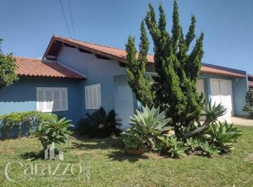 Apartamento · 160m² · 4 Quartos · 2 Vagas · Casa com piscina no Centro do Imbé