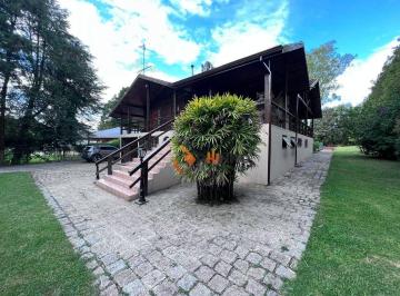 459066e20a42b0ef68257e1d1a79d3816be2f5b0 · Casa de Campo em Quatro Barras