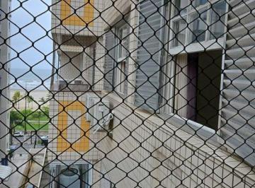 Apartamento · 91m² · 3 Quartos · Três dormitórios o terceiro revertido. Frente mar. Reformado