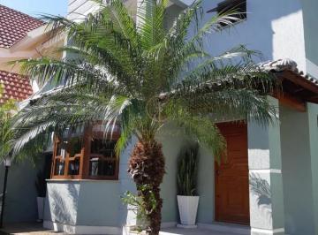 Casa · 186m² · 3 Quartos · 2 Vagas · Sobrado no Moinhos de Vento