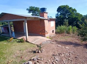 Rural · 90m² · 3 Quartos · 3 Vagas · SITÍO A 7 KM DO CENTRO.